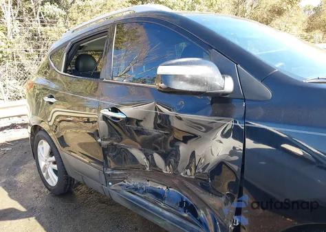 2011 Hyundai Tucson Limited from USA, damaged, VIN KM8JU3AC8BU135057